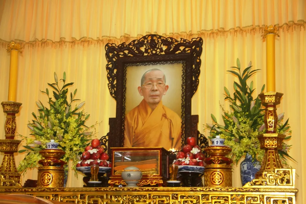 Lễ truy niệm, cung tống kim quan HT.Thích Chơn Thiện nhập bảo tháp