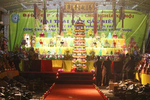 Quảng Ninh: Đêm cầu siêu tưởng niệm các vị tiền bối hữu công thời Trần