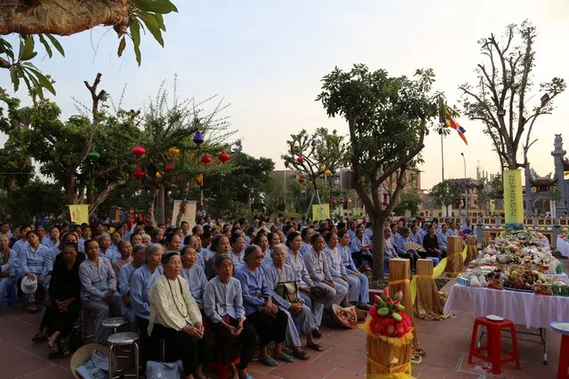 Ninh Bình: Chùa Đại Bi tổ chức lễ an vị tượng Phật, Xá lợi Phật và cầu nguyện hòa bình