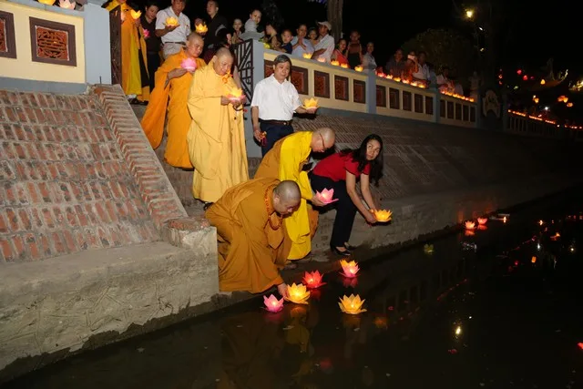 Ninh Bình: Chùa Đại Bi tổ chức lễ an vị tượng Phật, Xá lợi Phật và cầu nguyện hòa bình