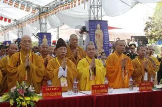 Cầu siêu tại nghĩa trang liệt sĩ Vị Xuyên