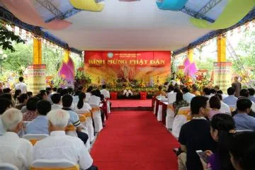 Bắc Ninh: Chùa Phật Tích kính mừng Đại lễ Phật đản PL 2560 – DL 2016