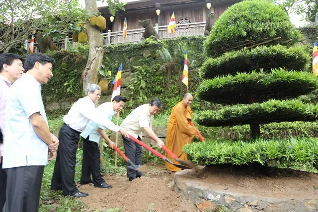 Bắc Ninh: Chùa Phật Tích kính mừng Đại lễ Phật đản PL 2560 – DL 2016