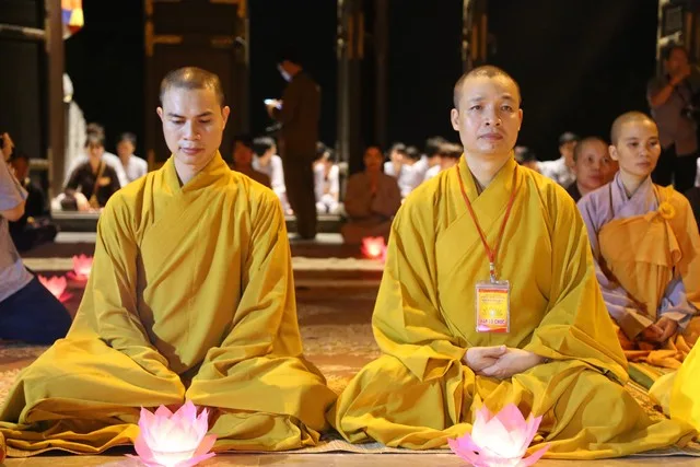 Ninh Bình: Đêm hội hoa đăng cầu Quốc thái Dân an tại chùa Bái Đính