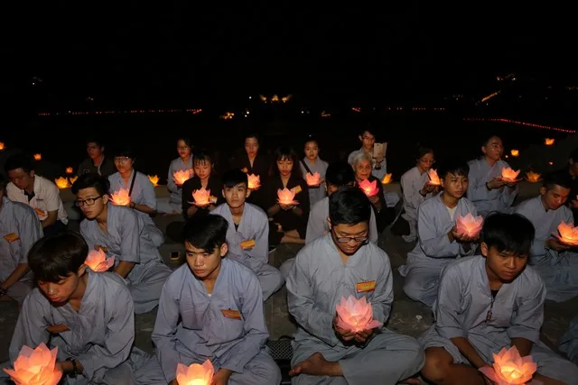 Ninh Bình: Đêm hội hoa đăng cầu Quốc thái Dân an tại chùa Bái Đính