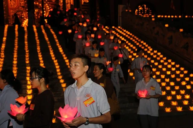 Ninh Bình: Đêm hội hoa đăng cầu Quốc thái Dân an tại chùa Bái Đính