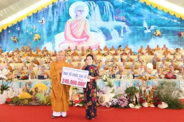 Bình Dương: Hòa thượng Chủ tịch chứng minh Đại lễ Tưởng niệm Đức Thánh tổ Ni