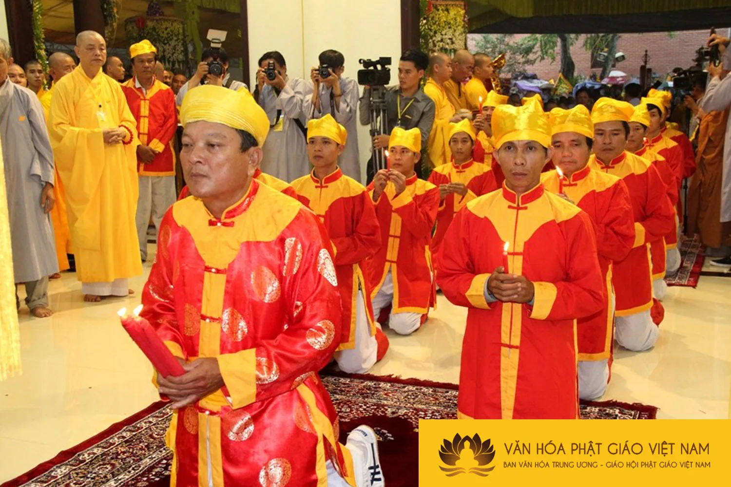 Lễ truy niệm, cung tống kim quan HT.Thích Chơn Thiện nhập bảo tháp