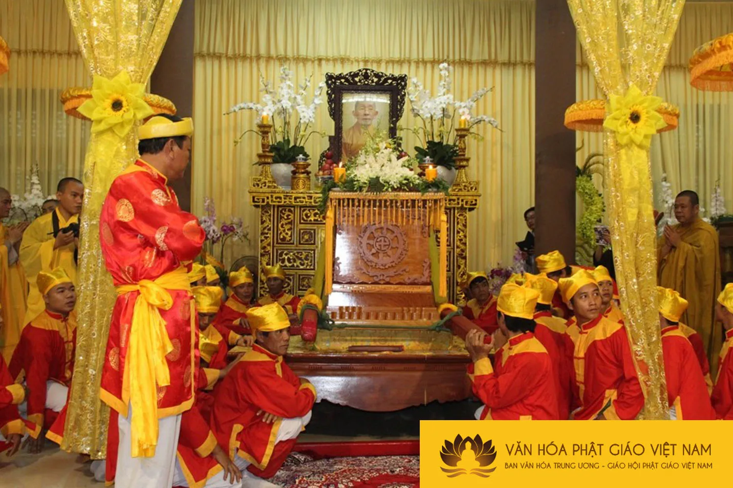 Lễ truy niệm, cung tống kim quan HT.Thích Chơn Thiện nhập bảo tháp