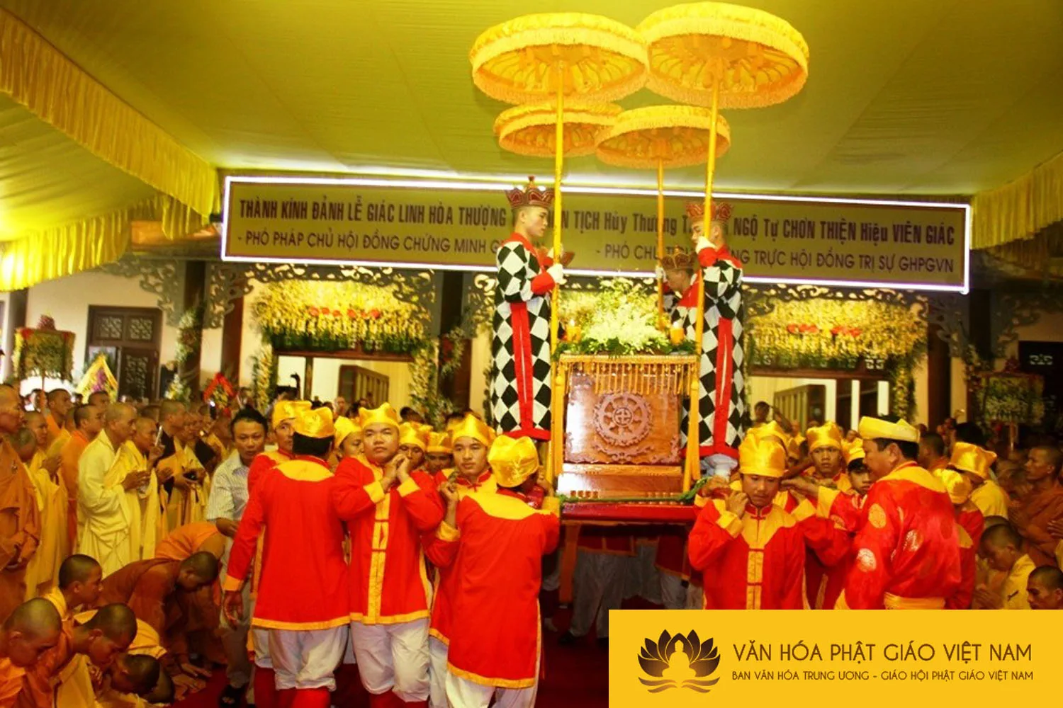Lễ truy niệm, cung tống kim quan HT.Thích Chơn Thiện nhập bảo tháp