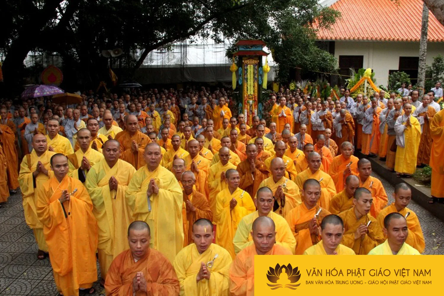 Lễ truy niệm, cung tống kim quan HT.Thích Chơn Thiện nhập bảo tháp