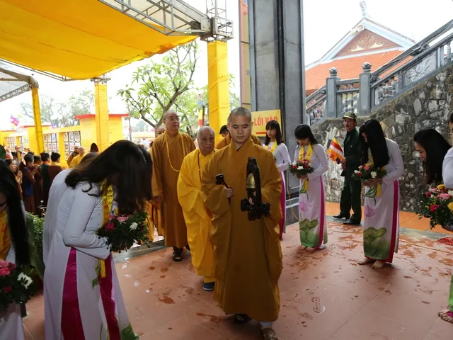 Nghệ An: Lễ hội Văn hóa Phật giáo "Hương Sen Xứ Nghệ 2017"