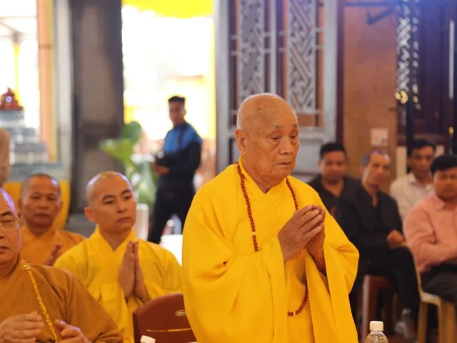 Nghệ An: Lễ hội Văn hóa Phật giáo "Hương Sen Xứ Nghệ 2017"