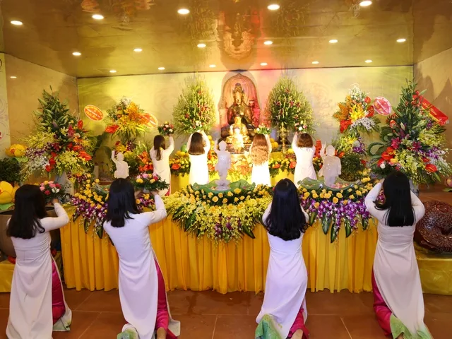 Nghệ An: Lễ hội Văn hóa Phật giáo "Hương Sen Xứ Nghệ 2017"