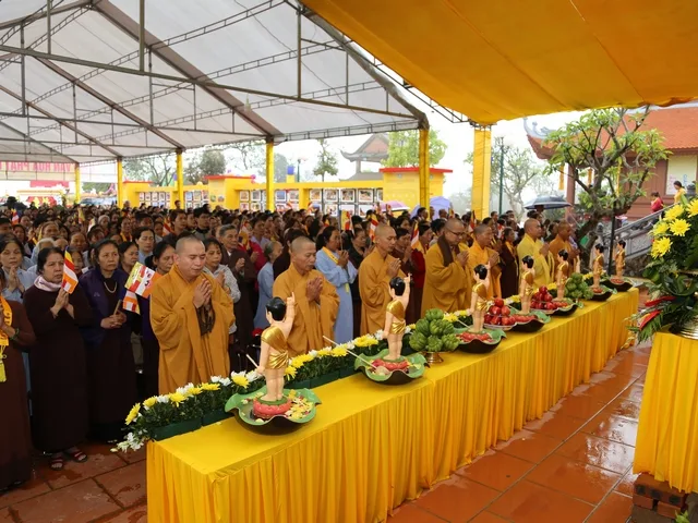 Nghệ An: Lễ hội Văn hóa Phật giáo "Hương Sen Xứ Nghệ 2017"