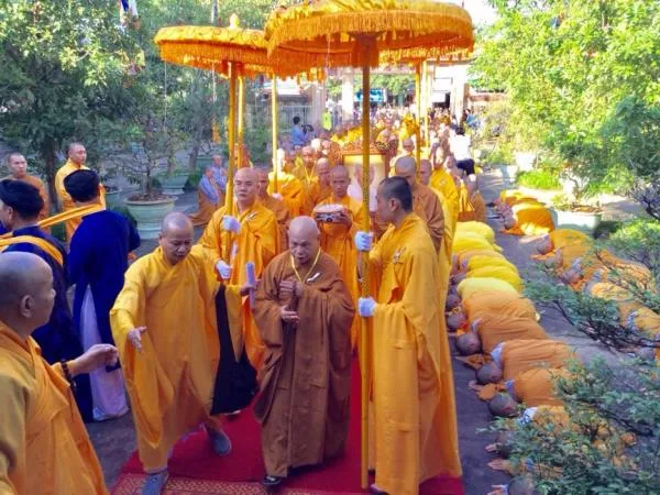 Cung thỉnh Giác linh HT.Thích Chơn Thiện thăm Học viện và chùa Từ Đàm
