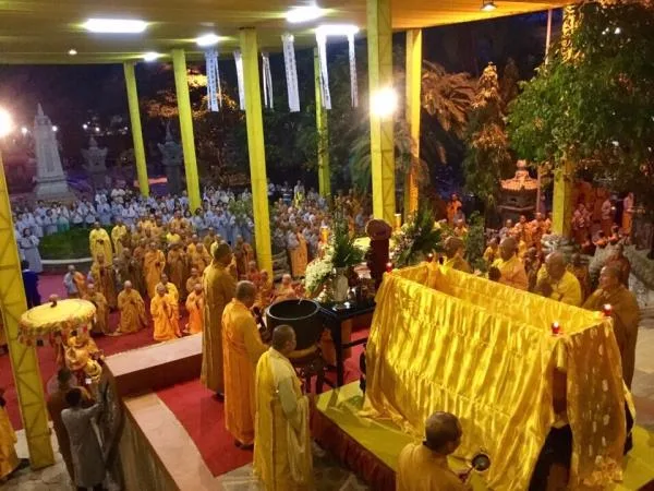 Lễ nhập kim quan Hoà thượng Thích Thiện Bình