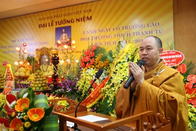 TT.Thích Đức Thiện được ủy quyền của HĐCM, HĐTS dâng lời cảm tạ