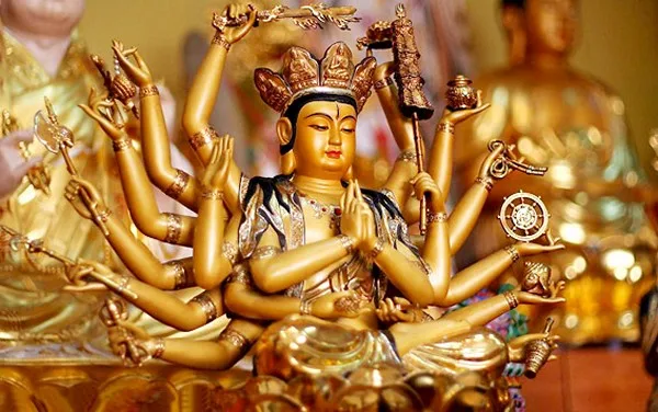 Phật Mẫu Chuẩn Đề - Linh quang bảo khí