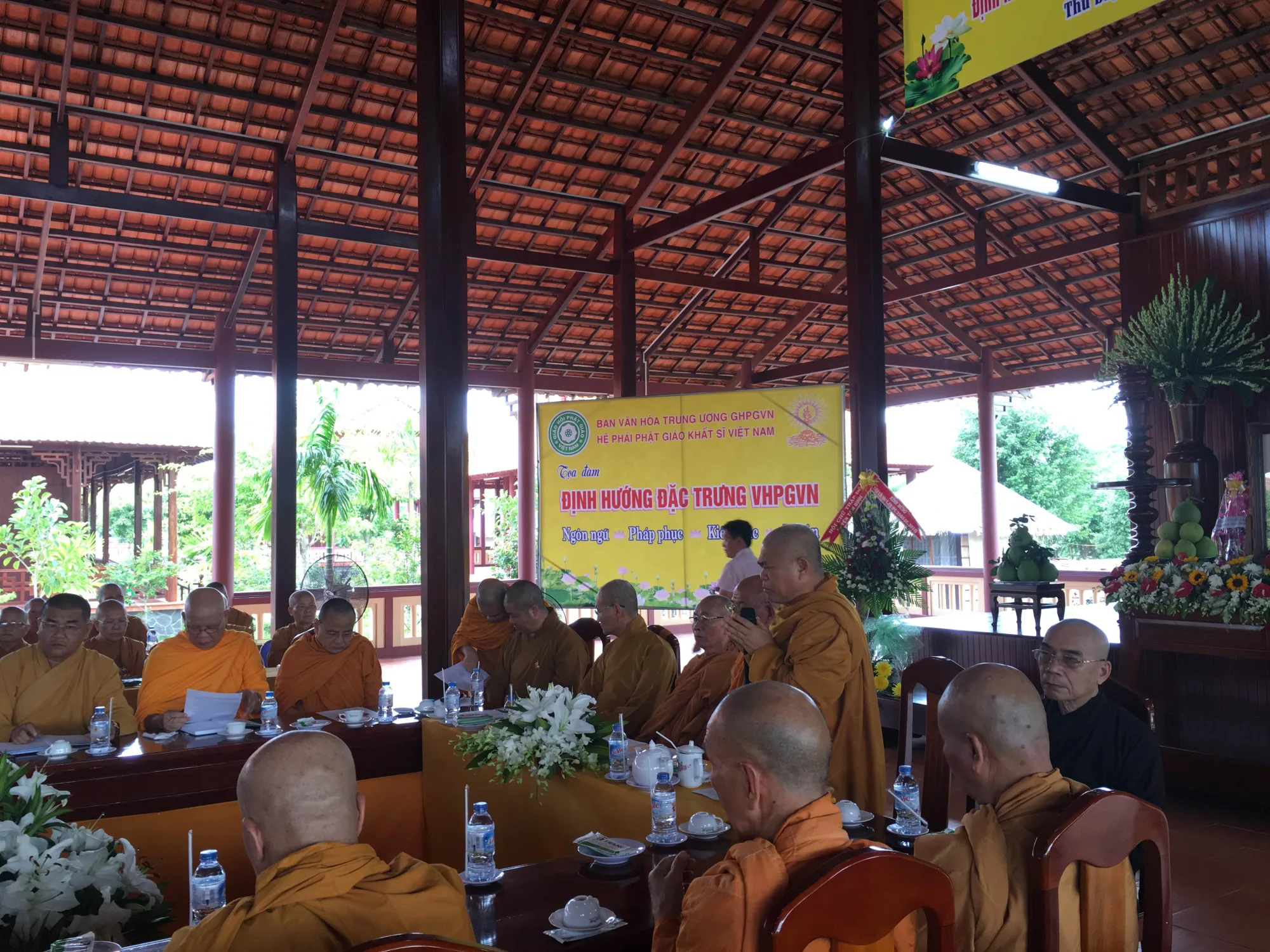 Thảo luận để hướng tới mục tiêu thống nhất