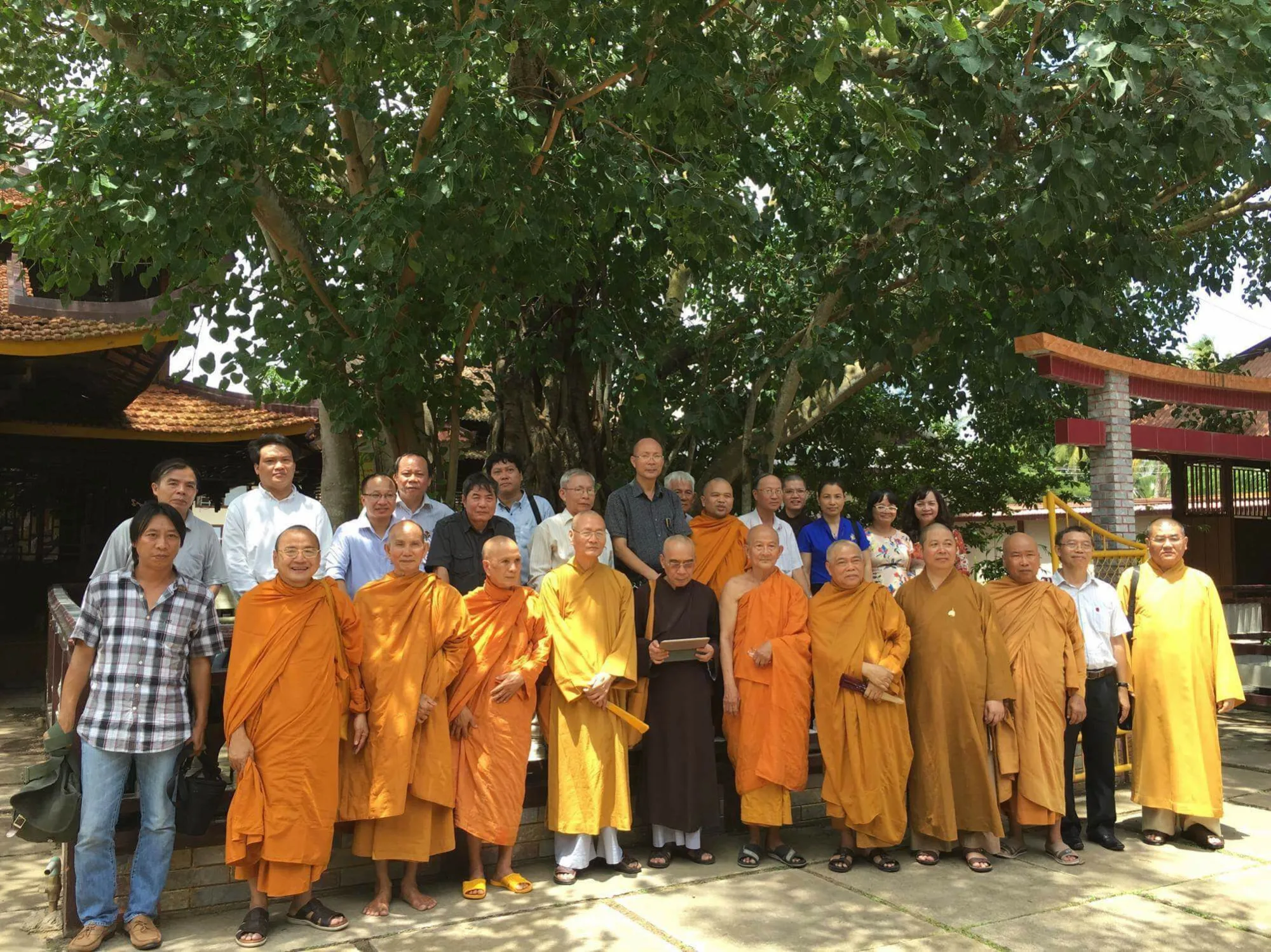 Thảo luận để hướng tới mục tiêu thống nhất