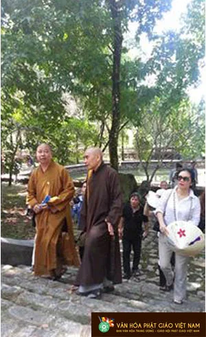 Ban Văn hóa trung ương Giáo hội Phật giáo Việt Nam đã đi tham quan và khảo sát một số điểm chùa trong thành phố Huế