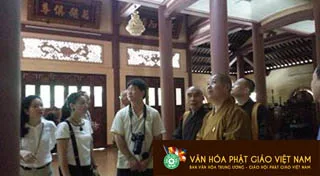 Ban Văn hóa trung ương Giáo hội Phật giáo Việt Nam đã đi tham quan và khảo sát một số điểm chùa trong thành phố Huế