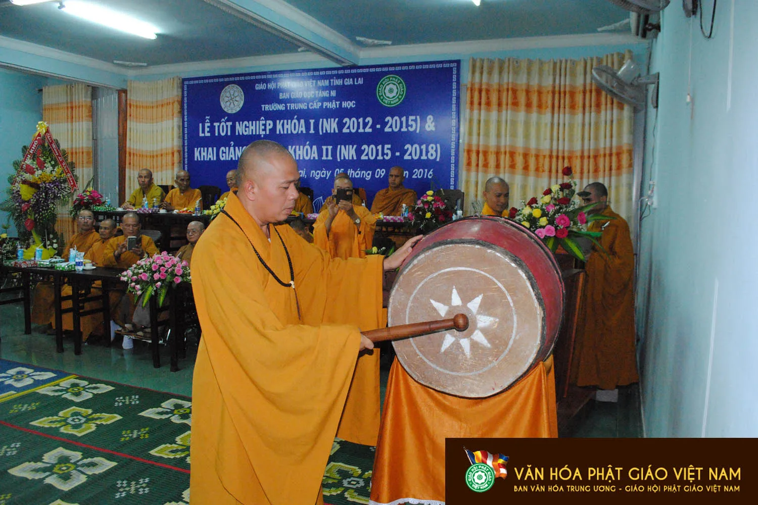 Trường Trung Cấp Phật Học Gia Lai tổ chức Lễ Tốt Nghiệp và Khai Giảng năm học 2016 - 2017
