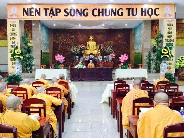 TP.HCM: Hòa thượng Chủ tịch thăm và giảng tại khóa bồi dưỡng trụ trì của Hệ phái Khất sĩ