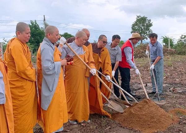 Ban Văn hóa GHPGVN TP.HCM làm lễ khởi công xây dựng 2 công trình trường học tại Gia Lai.