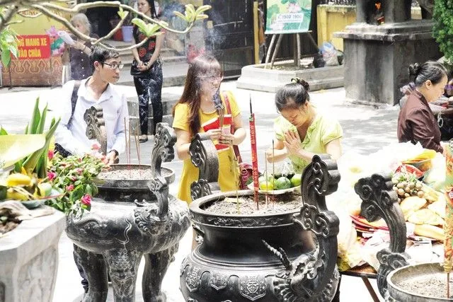 BÀN VỀ ĐỐI TƯỢNG THỜ TRONG CÁC NGÔI CHÙA VIỆT Ở MIỀN BẮC