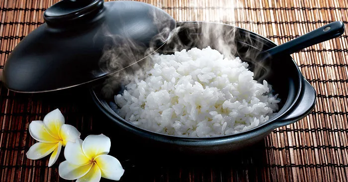 Không hoang phí một hạt gạo