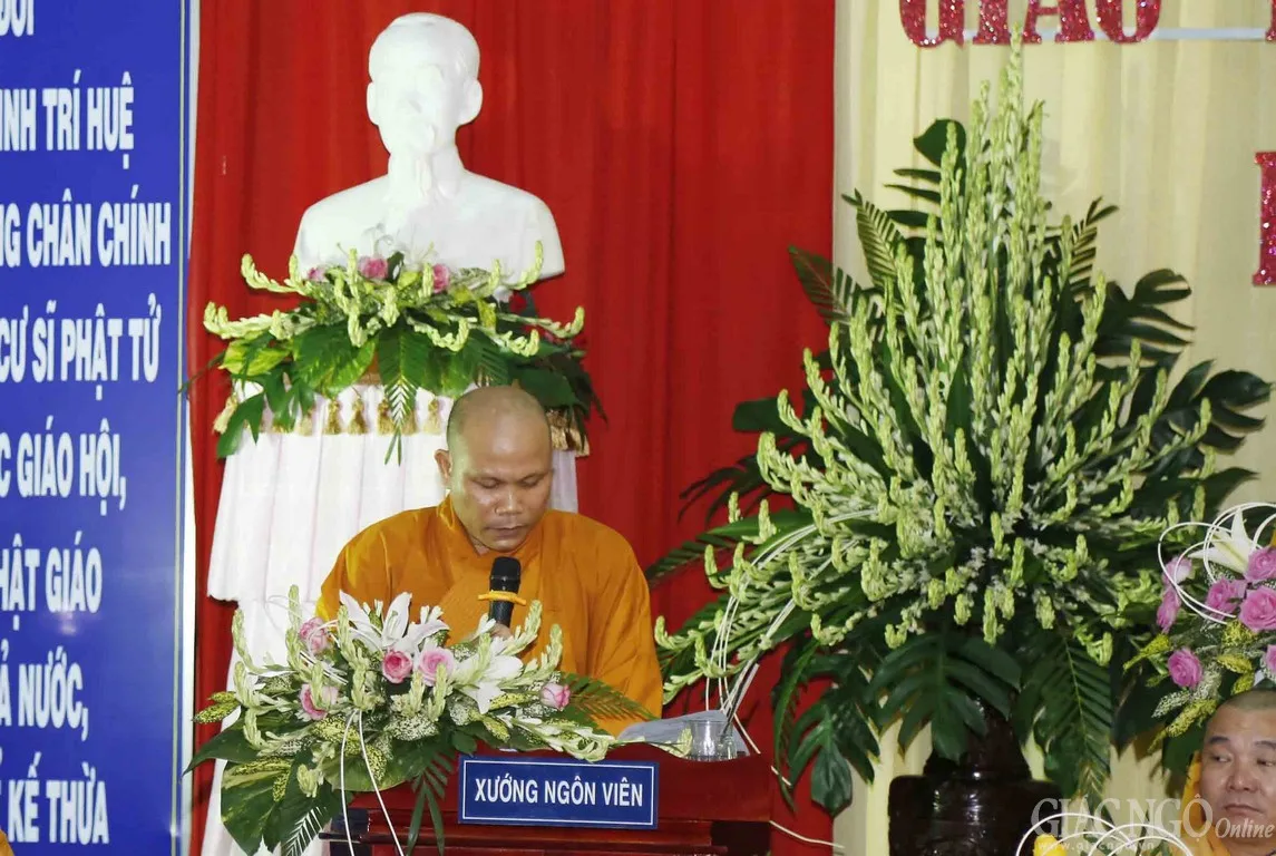 ĐĐ.Thích Thiện Thức trình bày dự thảo báo cáo Phật sự khóa V