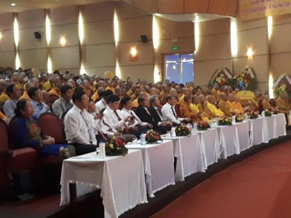 Đại diện Chính quyền tham dự