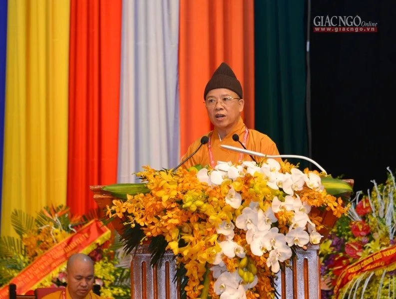 TT.Thích Thanh Quyết, Phó Chủ tịch HĐTS đọc thư gửi Tăng Ni, tín đồ Phật giáo trong, ngoài nước