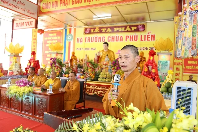 ĐĐ.Thích Đạo Quảng báo cáo