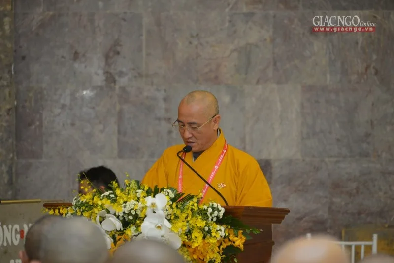 HT.Thích Huệ Thông trình danh sách suy cử Ban Thường trực HĐTS