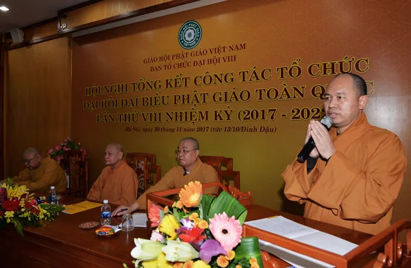 TT.Thích Đức Thiện báo cáo tổng kết