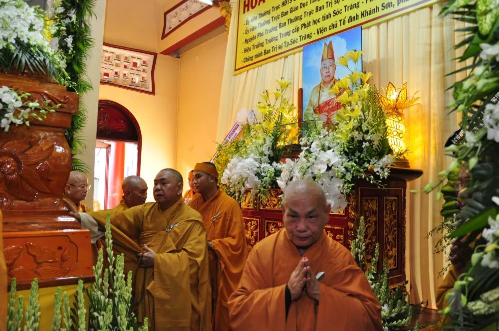 Sóc Trăng: Trung ương Giáo hội viếng tang Đại lão HT. Thích Thiện Sanh