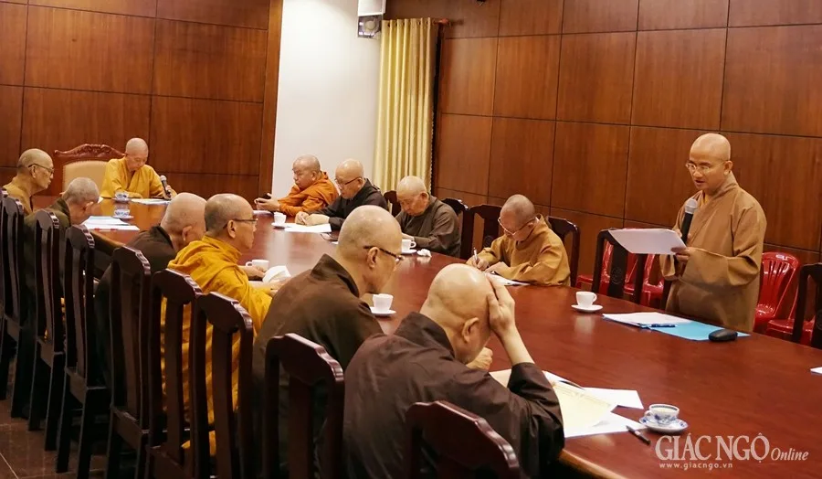 TT.Thích Thiện Quý báo cáo công tác Phật sự