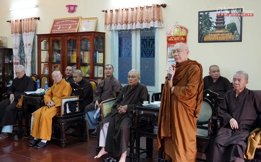 Đóng góp ý kiến tại hội nghị