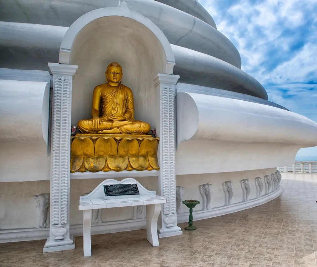 Pháp thoại bên ao Di Hầu
