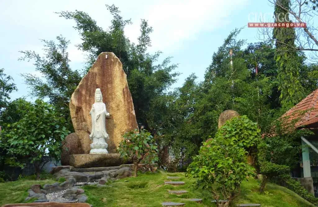 Vấn đề dựng tượng tôn giáo tại tư gia - Ý kiến từ các cơ quan chức năng: “Nếu có tác động đến công trình thì phải xin phép”