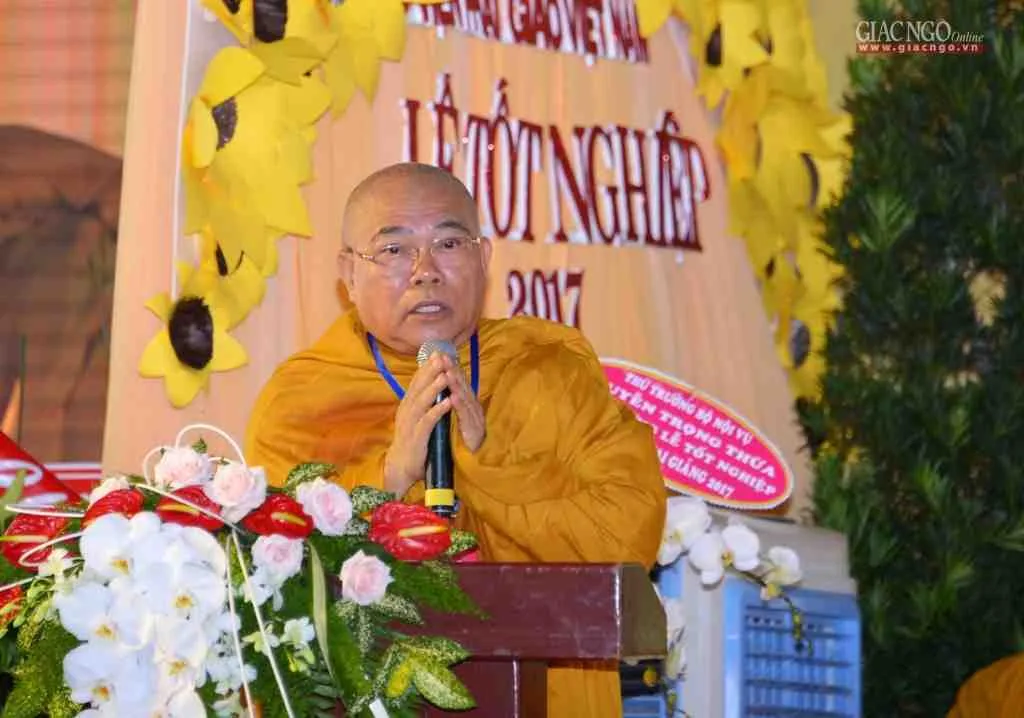 HT.Thích Giác Toàn phát biểu tại lễ tốt nghiệp Học viện PGVN tại TP.HCM