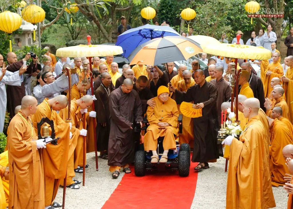 Thiền sư Thích Thanh Từ quang lâm Đại giới đàn Pháp Loa
