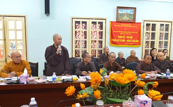 TT.Thích Đức Thiện trình bày công tác chuẩn bị Đại hội