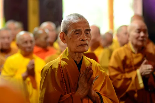 Nghĩ về lời dạy thống thiết của vị cao tăng 100 tuổi