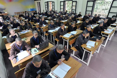 Sinh viên Học viện Phật giáo VN tại Hà Nội
