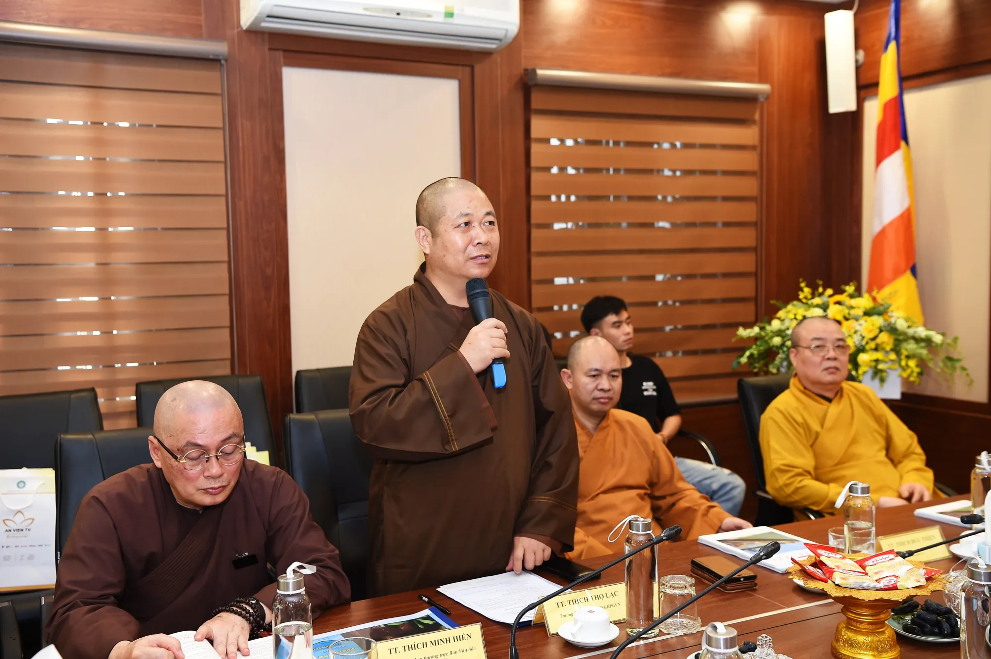 Thượng tọa Thích Thọ Lạc - Trưởng Ban VHTƯ GHPGVN phát biểu
