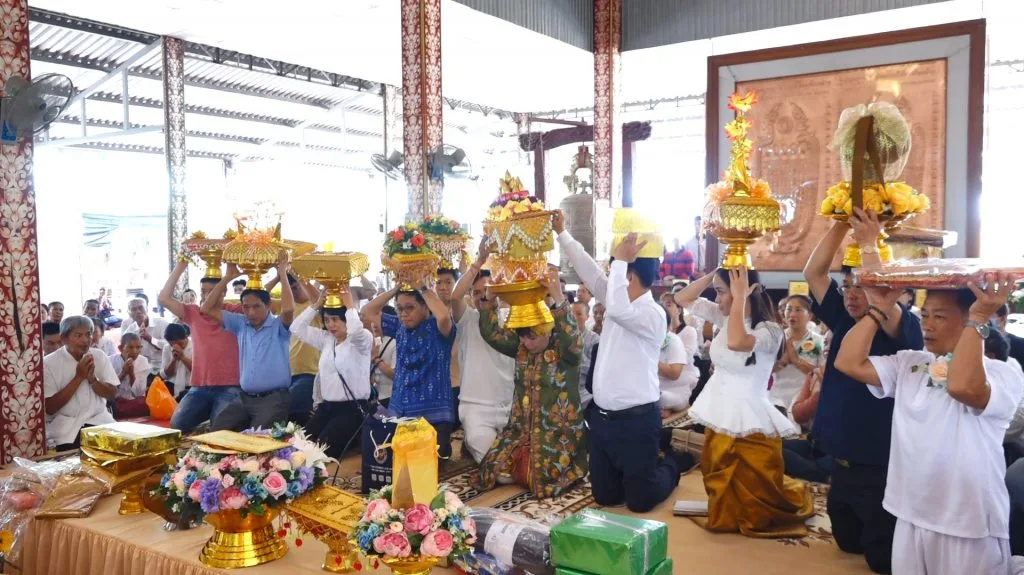 Ban VHTƯ triển khai đề án Pháp phục PGVN "thống nhất trong đa dạng" trong lễ dâng y Kathina tại Học viện Phật giáo Nam tông Khmer
